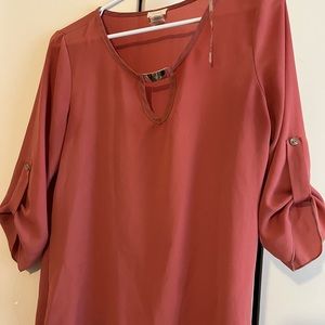 Medium coral dress shirt